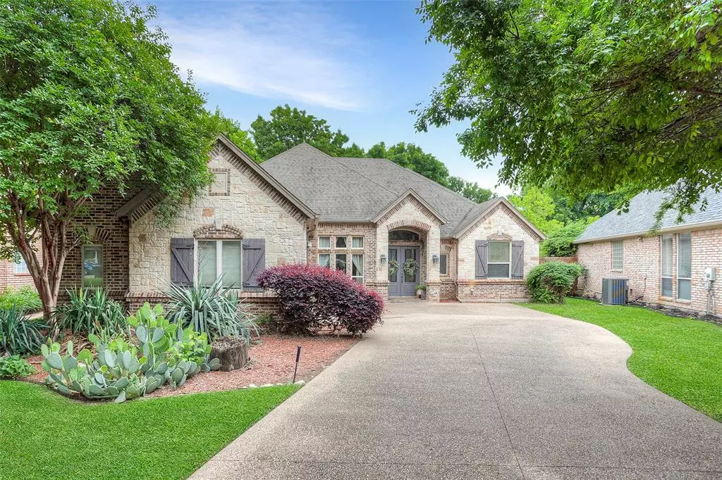 Fort Worth, TX 76112,5828 Forest Bend Place