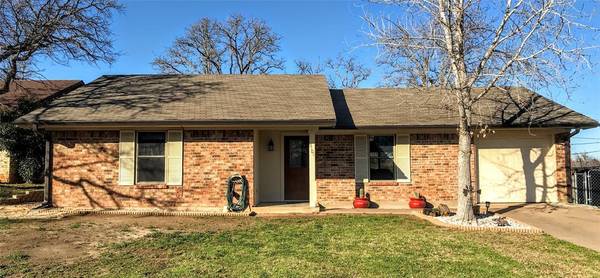 5101 Laurie Drive, Mineral Wells, TX 76067