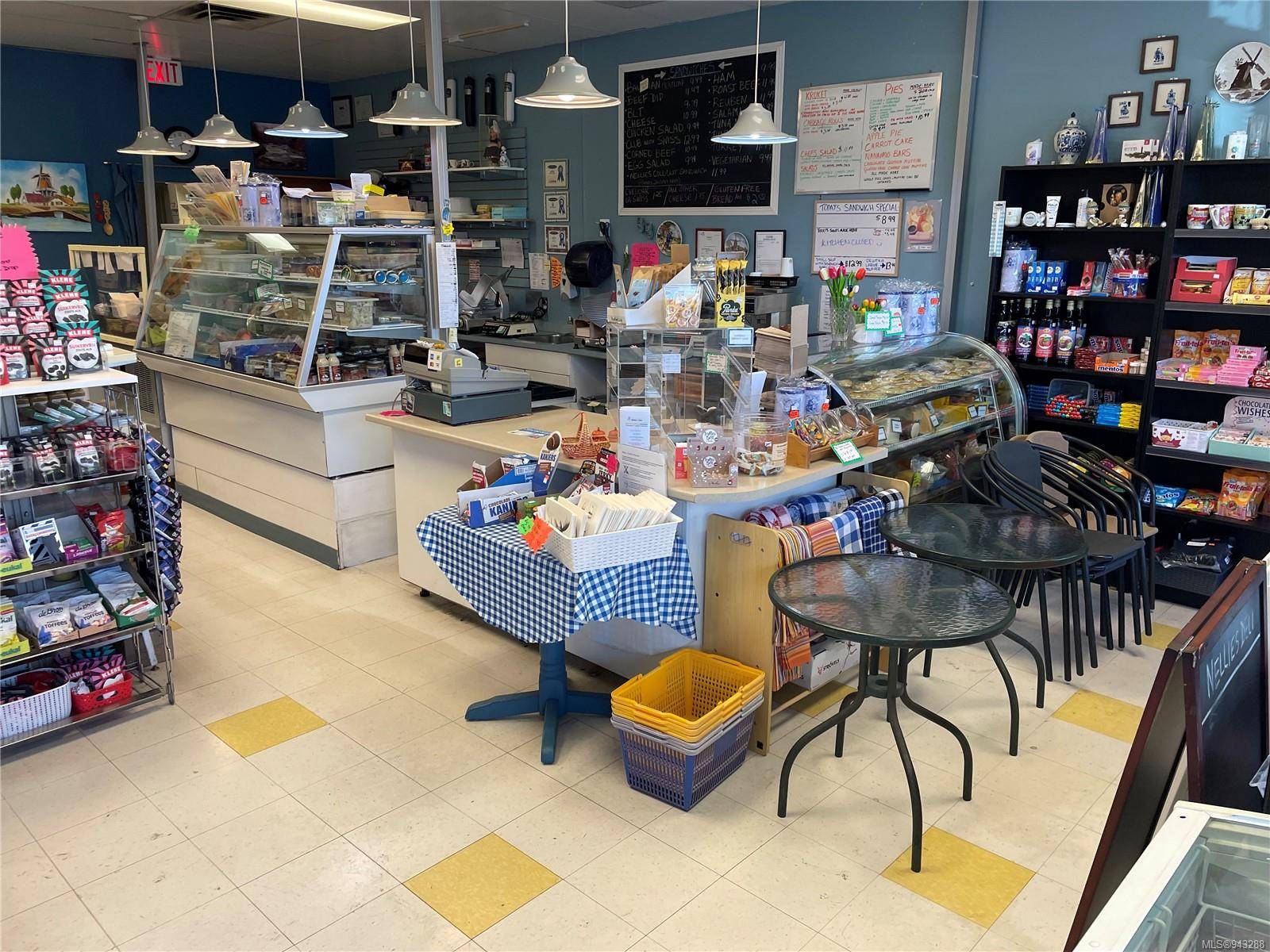 Nanaimo, BC V9T 5V4,2980 Island Hwy N #500