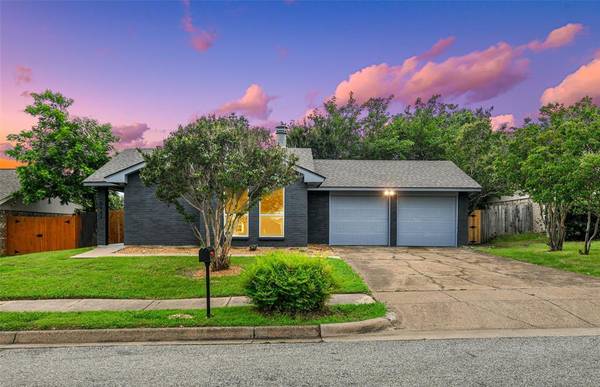 6464 Highview Terrace, Watauga, TX 76148