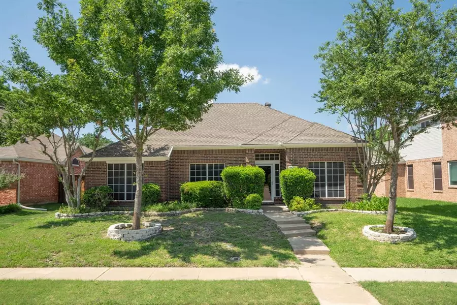 1393 Wentworth Drive, Lewisville, TX 75067