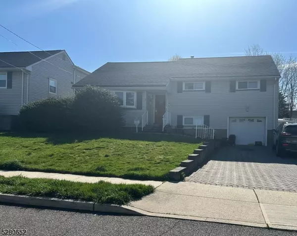 7 Luisser St, Clifton City, NJ 07012