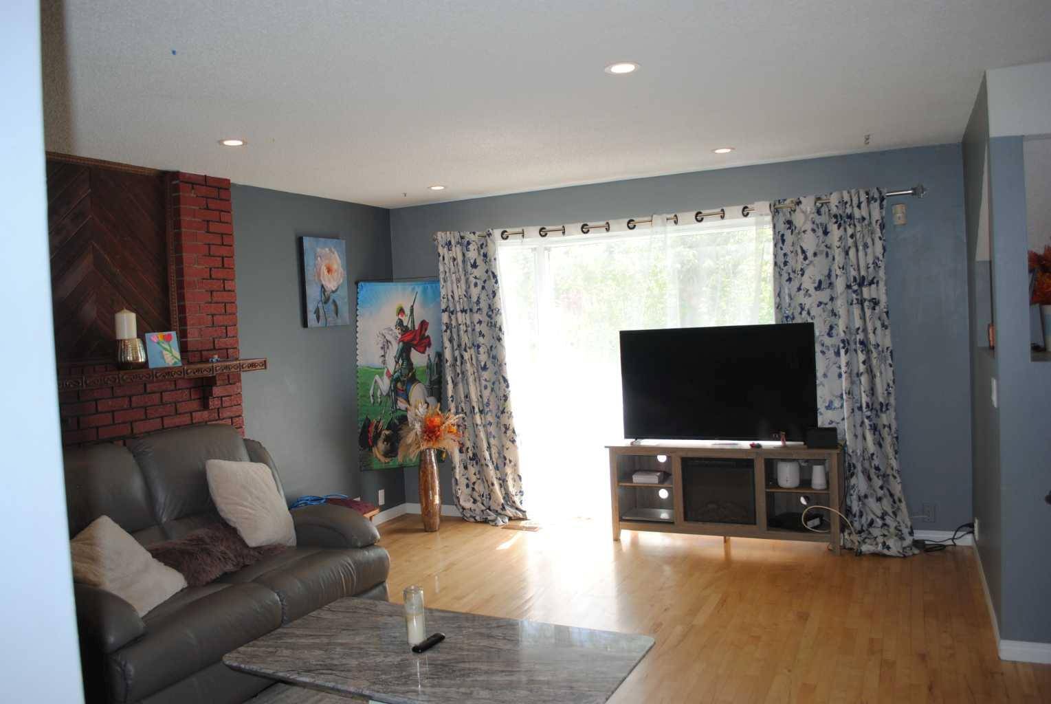 Calgary, AB T2A6L4,124 Abberfield PL NE