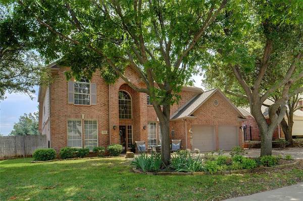 2718 Cobblestone Drive, Grapevine, TX 76051