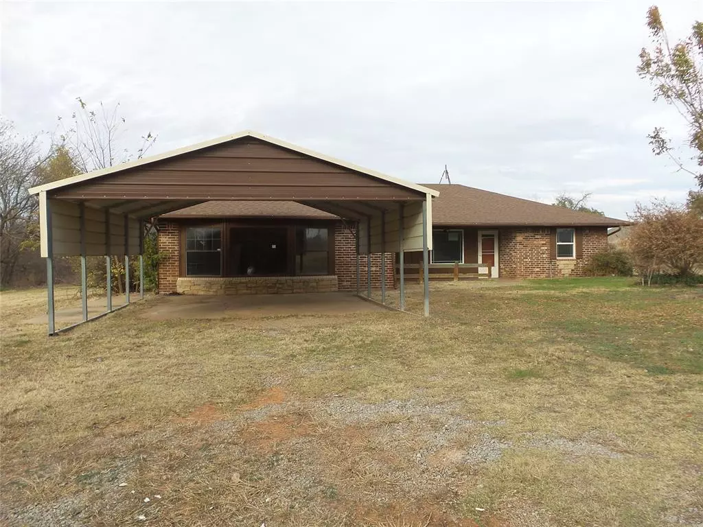 Chickasha, OK 73018,856 County Road 1400