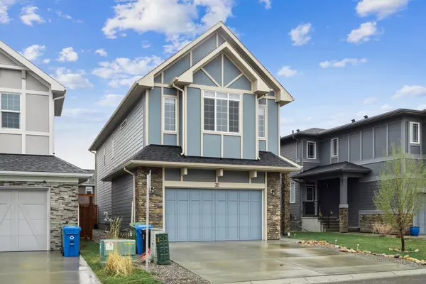 Calgary, AB T3M 2L9,32 Cranbrook CIR SE