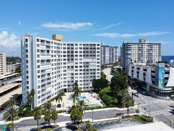 Pompano Beach, FL 33062,201 N Ocean Blvd  #306