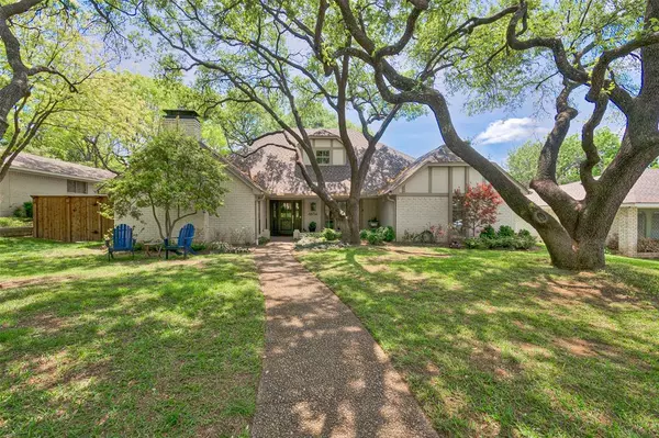 6834 Sedgwick Drive, Dallas, TX 75231