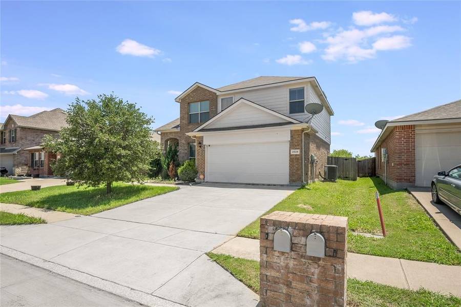 2525 Grand Gulf Road, Fort Worth, TX 76123