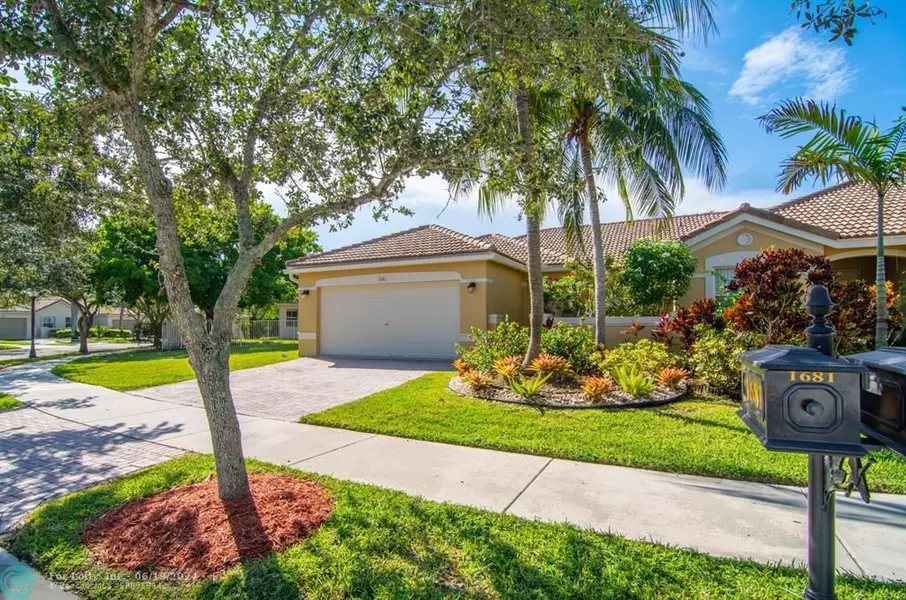 1681 Orion Ln, Weston, FL 33327