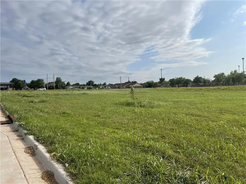 8021 N Council Road, Oklahoma City, OK 73142