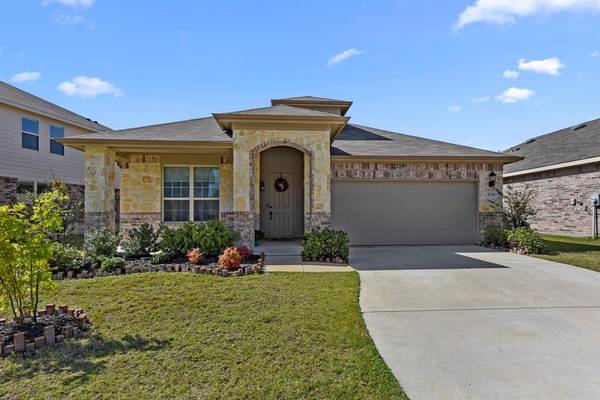 2920 Big Horn Bluff Court, Fort Worth, TX 76108