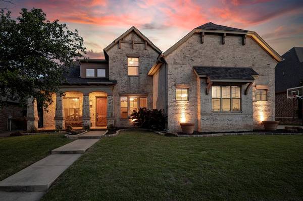 7712 Silverleaf Drive, North Richland Hills, TX 76182