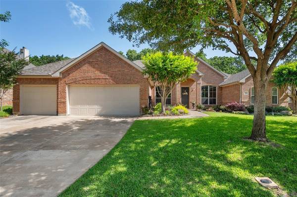 904 Tremont Street, Mansfield, TX 76063