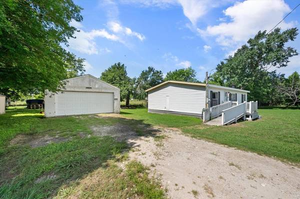 317 E Main Street, Wortham, TX 76693