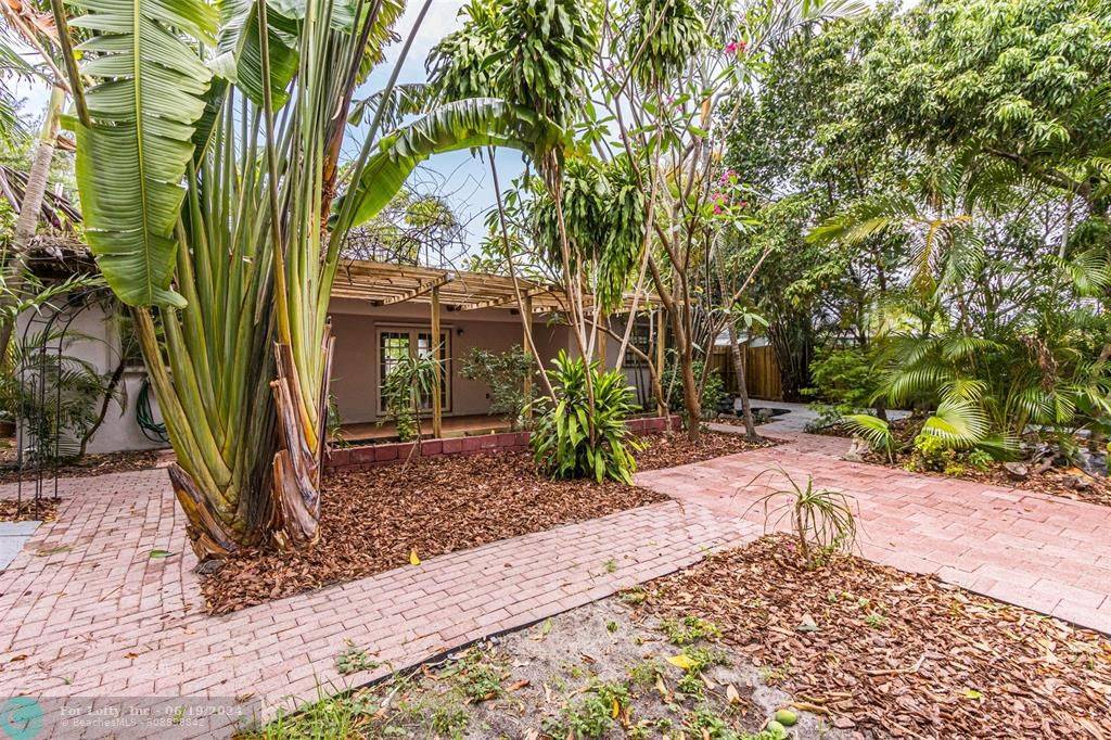 Deerfield Beach, FL 33064,380 NW 37th St