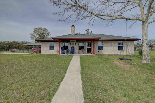 708 Granada Drive,  Chico,  TX 76431