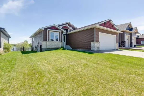 Innisfail, AB T4G 0A5,6424 Cedar WAY