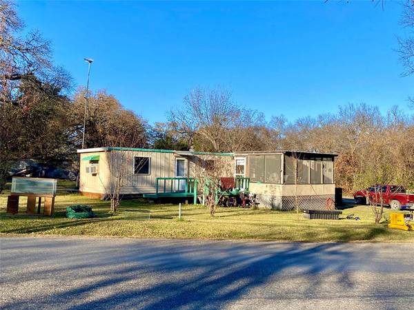 17 Ivanhoe Drive, Gordonville, TX 76245