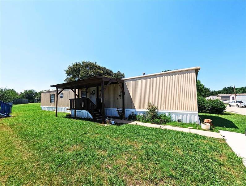 7620 Twin Parks Drive, Arlington, TX 76001