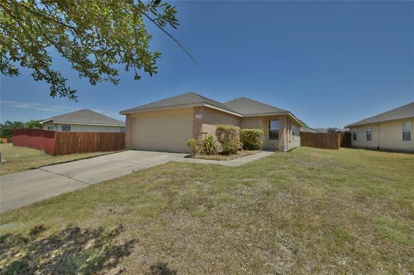 4026 Shawnee Trail, Heartland, TX 75126