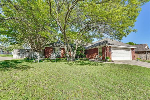 1647 S 5th Street, Midlothian, TX 76065