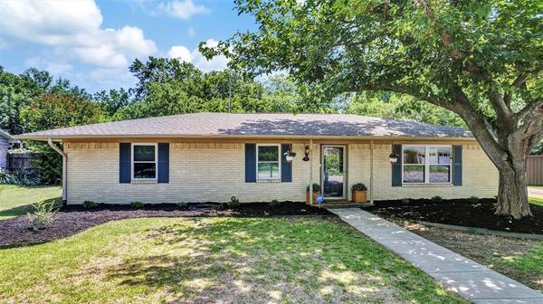 331 Normandy Street, Van Alstyne, TX 75495