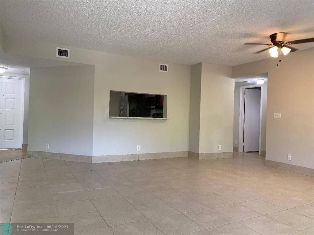 Coral Springs, FL 33076,9877 Westview Dr  #627