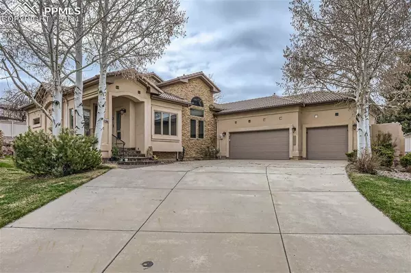 2932 Stonewall HTS, Colorado Springs, CO 80909