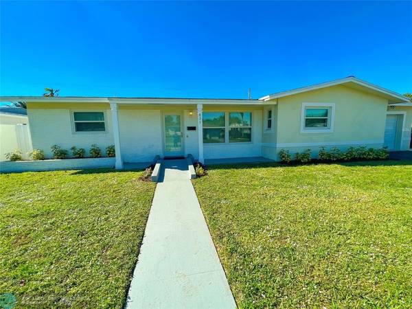 825 NW 8th Ave, Dania Beach, FL 33004