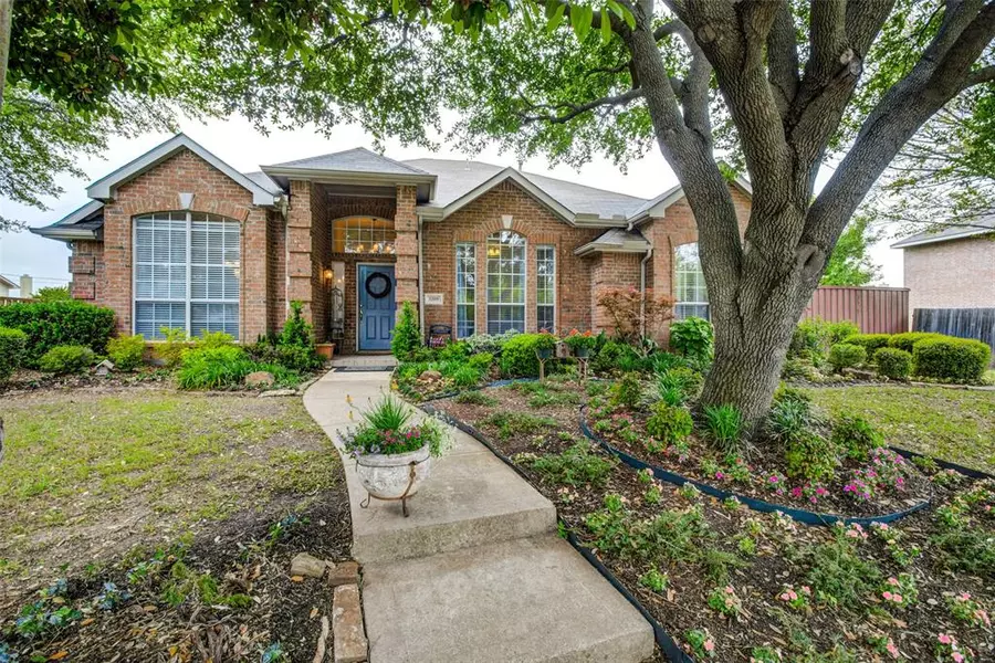 3309 Sunlight Drive, Rowlett, TX 75088