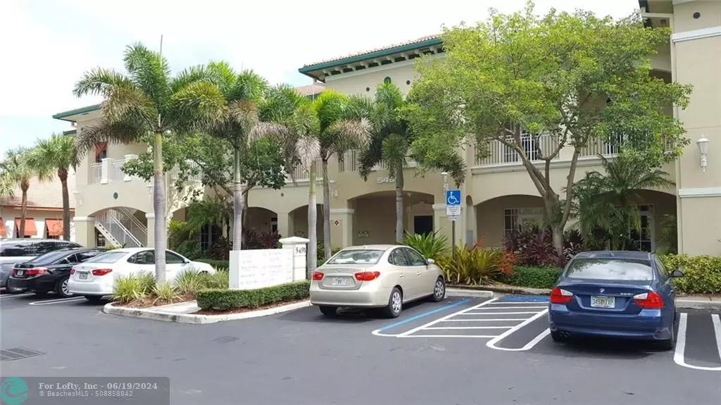 Coral Springs, FL 33067,5491 N University Dr  #101