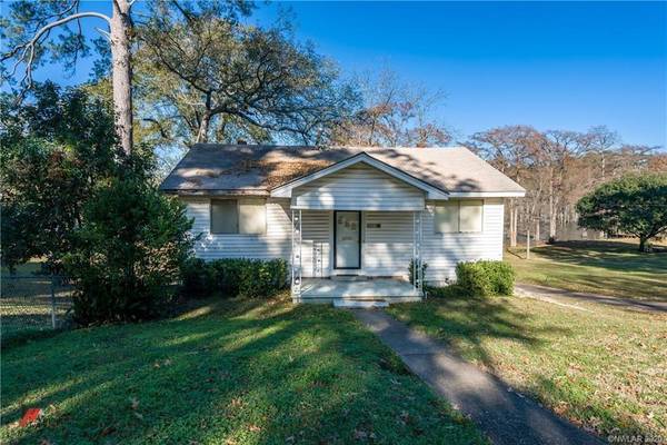 1644 Cross Lake Boulevard, Shreveport, LA 71109