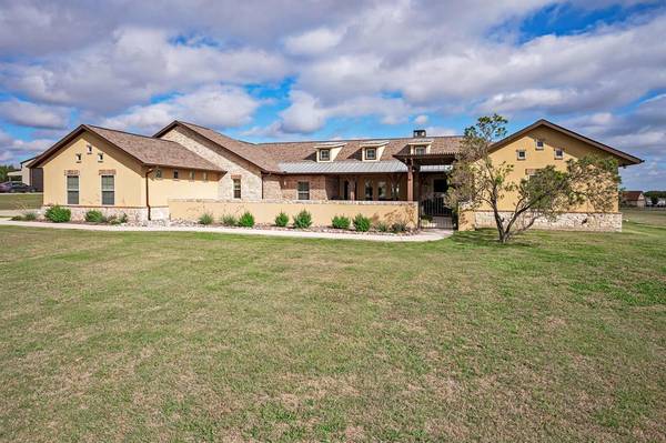 6208 High Meadows Drive, Krum, TX 76249