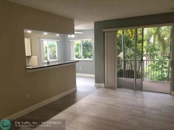 Davie, FL 33317,7085 Nova Dr  #230