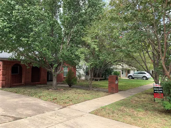 Fort Worth, TX 76110,2728 Ryan Avenue