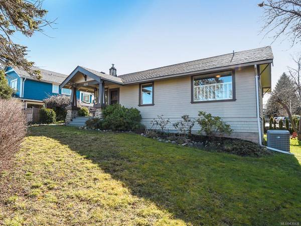 Courtenay, BC V9N 1E8,528 3rd St