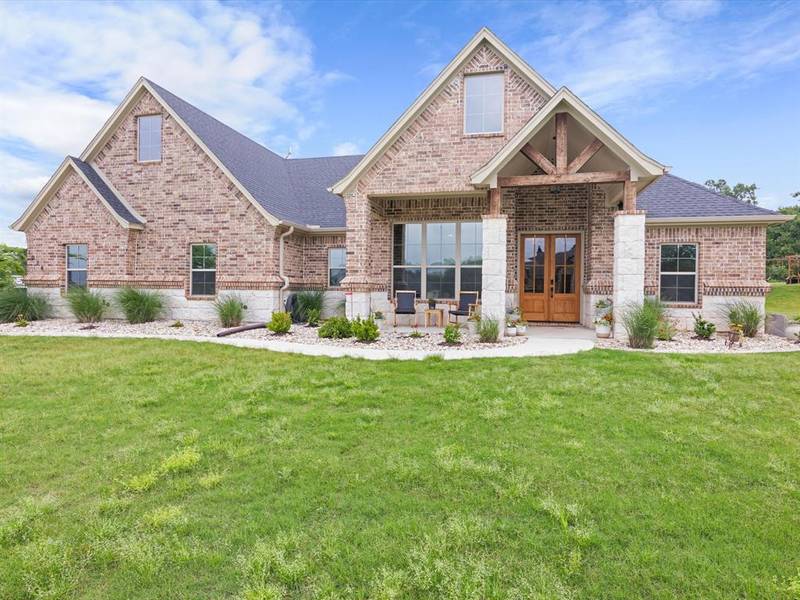 1024 Horizon Trace Drive, Azle, TX 76020