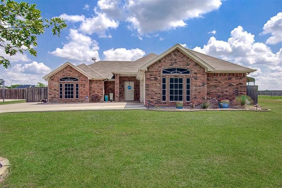 228 Country Meadows Drive, Waxahachie, TX 75165