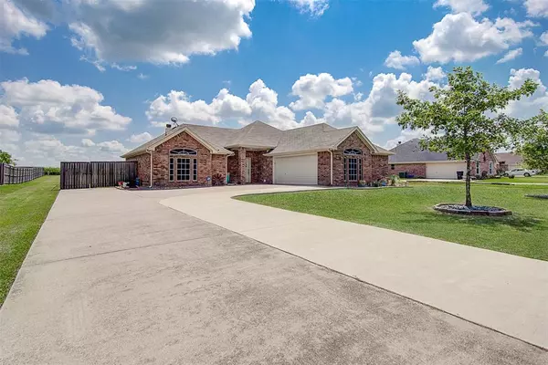 Waxahachie, TX 75165,228 Country Meadows Drive