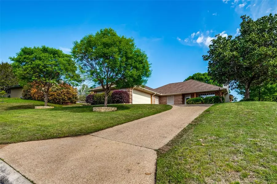 7512 Woodside Hill Court, Fort Worth, TX 76179