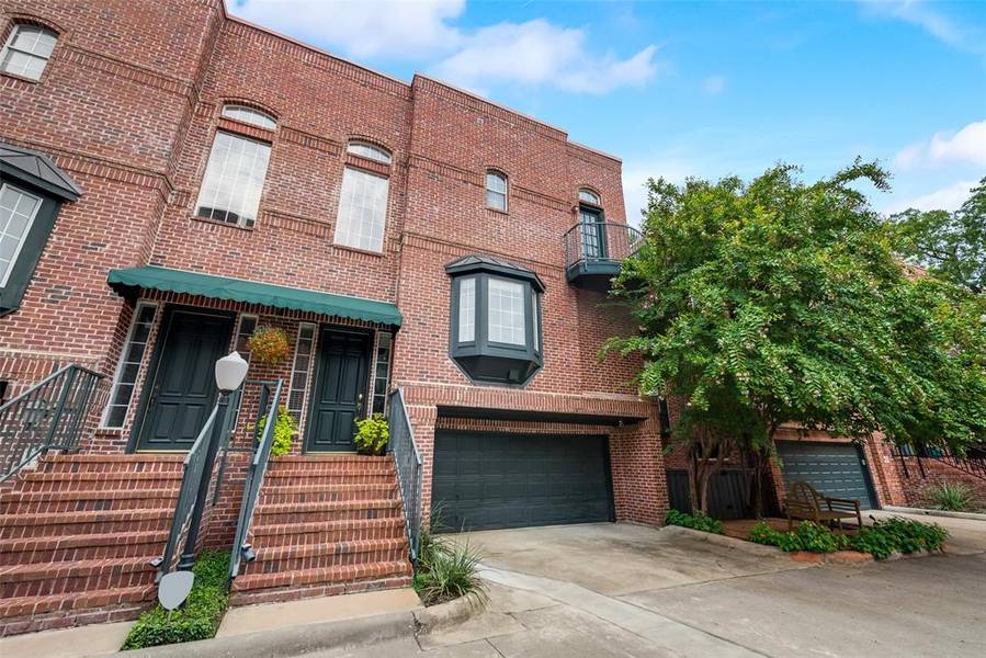 4218 Gilbert Avenue #E, Dallas, TX 75219