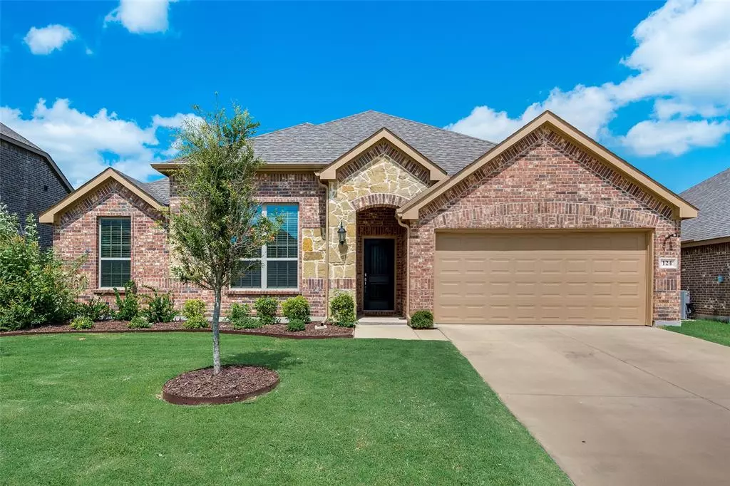 Forney, TX 75126,124 Landsdale Circle