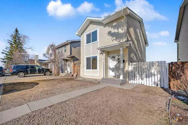 Calgary, AB T3J1Y6,103 Castlegreen Close NE