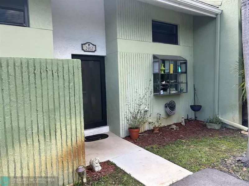 2840 S Oakland Forest Dr  #2402, Oakland Park, FL 33309