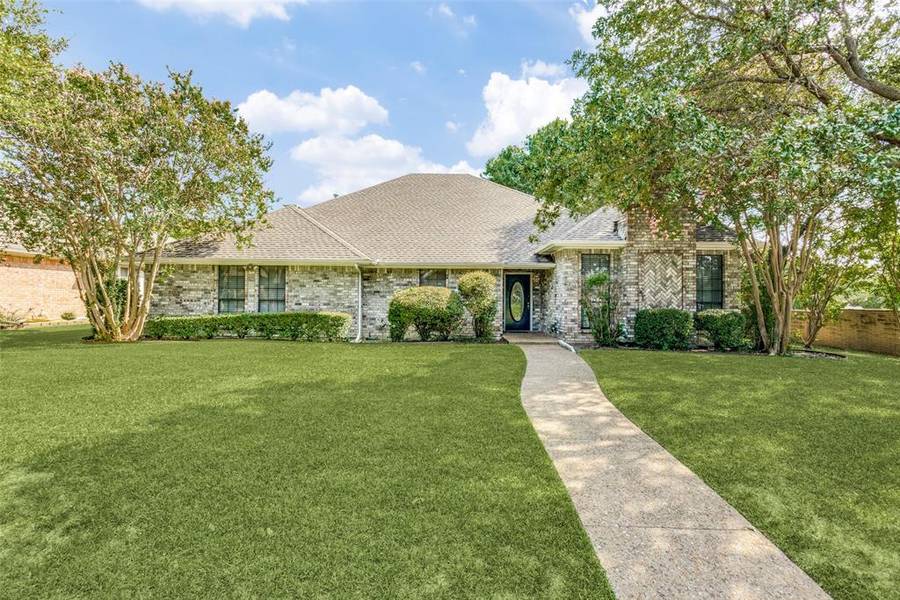 2202 Bluebonnet Drive, Richardson, TX 75082