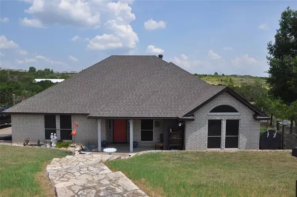 105 Arapaho Court,  Glen Rose,  TX 76043