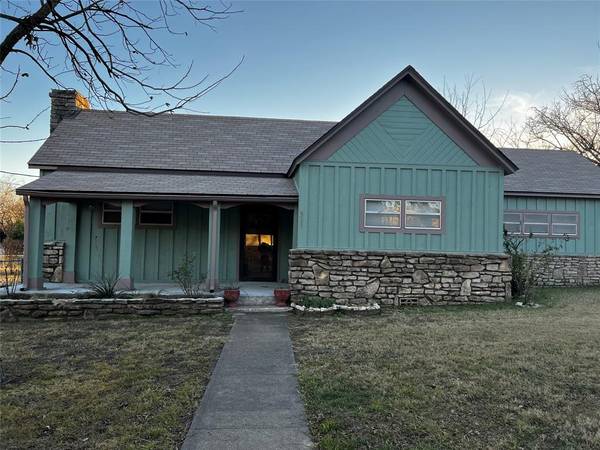 509 Hereford Street, Glen Rose, TX 76043