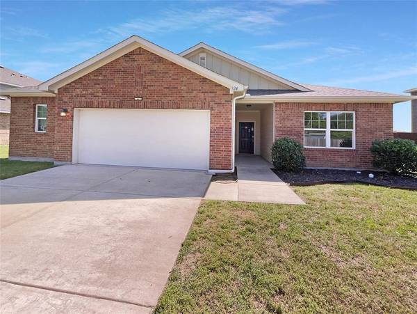 324 Dove Creek Lane, Glenn Heights, TX 75154