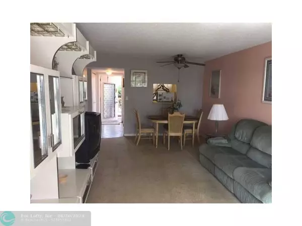 Sunrise, FL 33322,9370 SUNRISE LAKES BL  #206